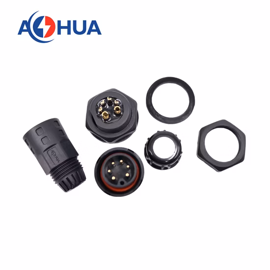 Connettore industriale personalizzato 2+4 pin con cavo per l'industria